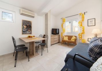 Apartments Divna - Rooms Nebo/6+1