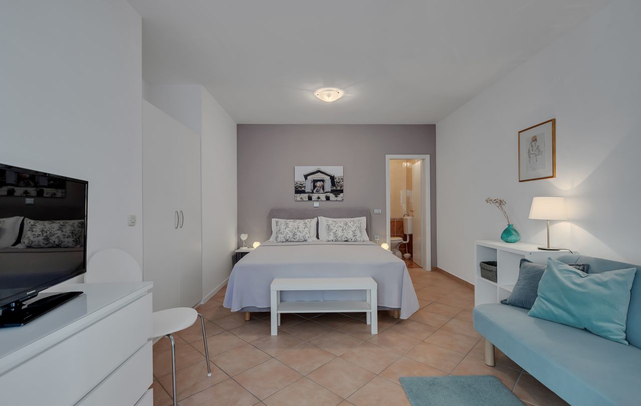 Apartments Divna